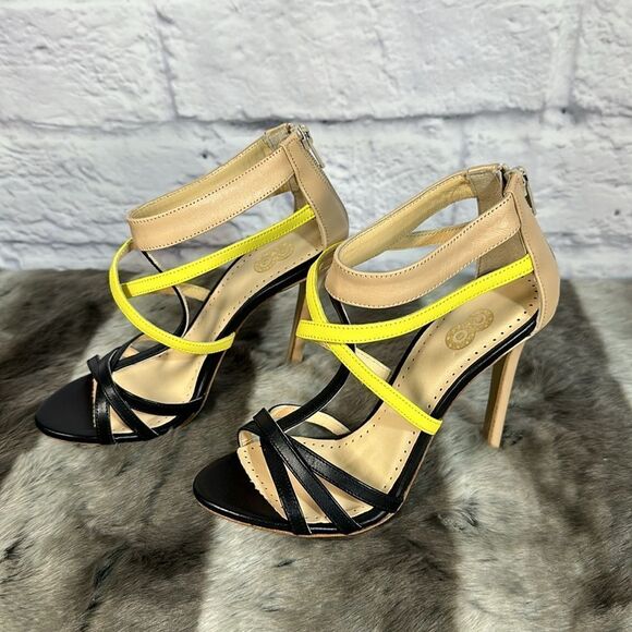 New 8 by Yoox Heels - Picture 2 of 7